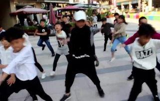 成人齐舞韩舞视频,成人齐舞韩舞风采展示