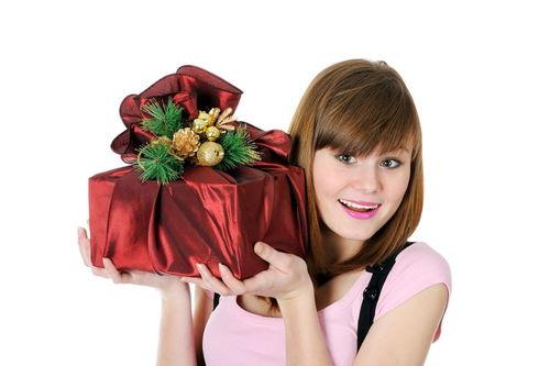 成人礼送女孩视频大全